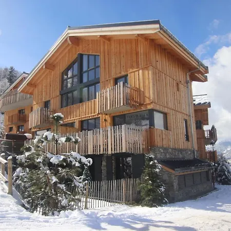 Alpinium Chalet Snowflake Chalet *